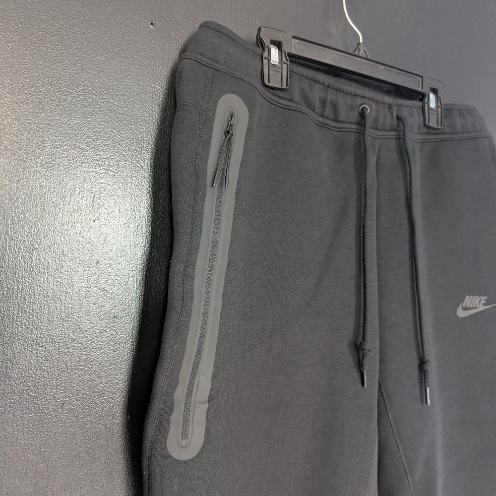 Nike Tech Joggers Sweatpants Nike Joggers Black Men's BNWT - Picture 5 of 16